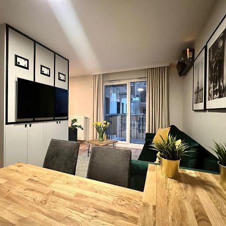 Milionowa 8 - Komfortowe Studio Z Garazem I Klimatyzacja Lodz  Luaran gambar