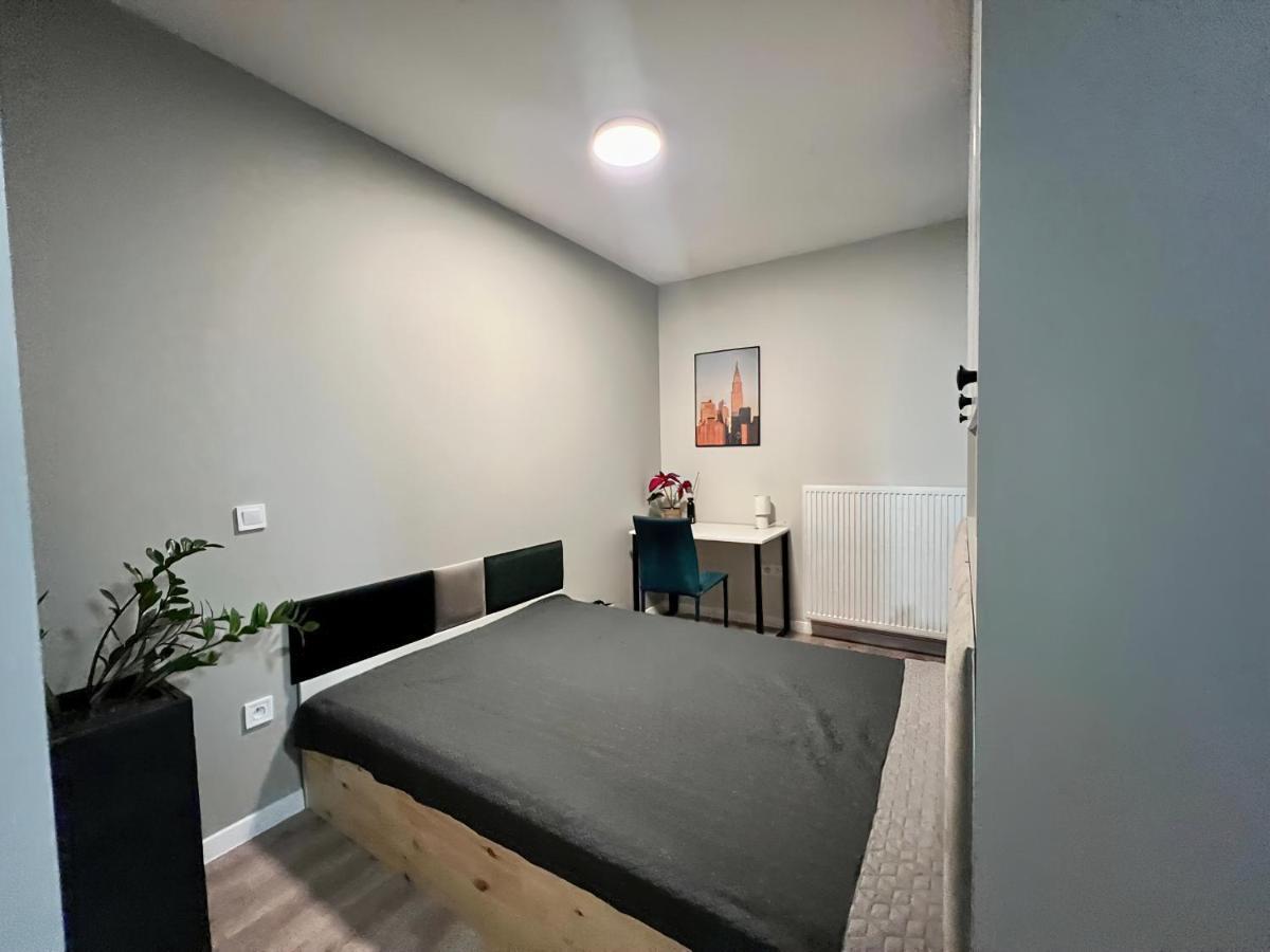 Milionowa 8 - Komfortowe Studio Z Garazem I Klimatyzacja Lodz  Luaran gambar